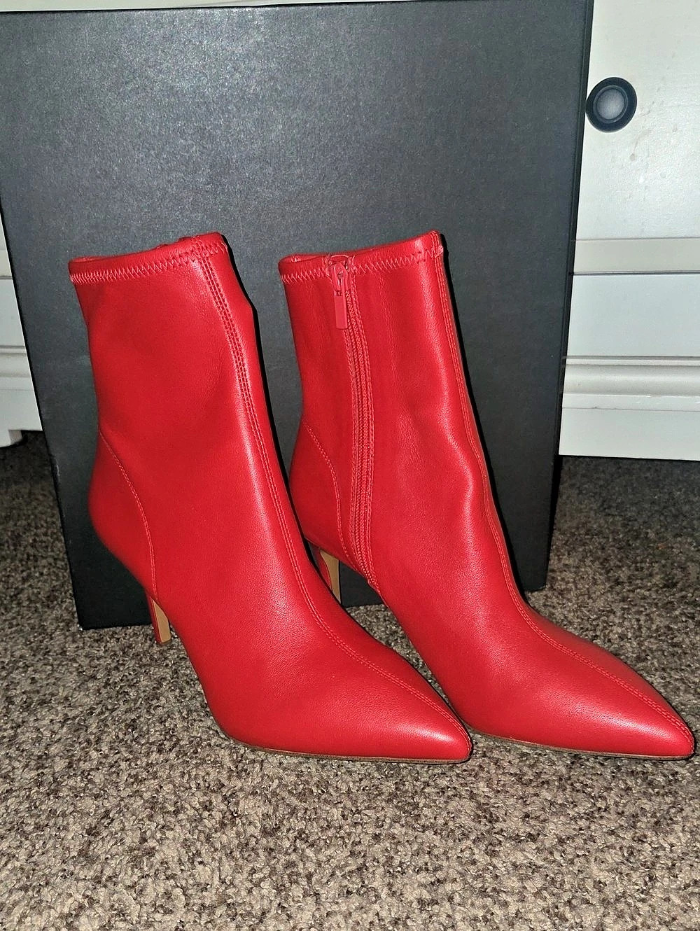 Pointed-Toe Heeled Boots